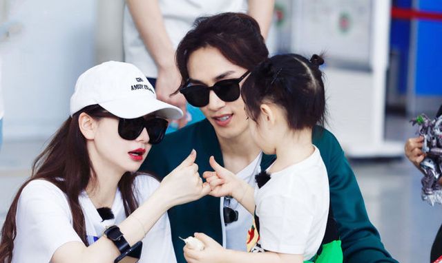 戚薇女儿Lucky什么国籍?不是中国不是<a href=