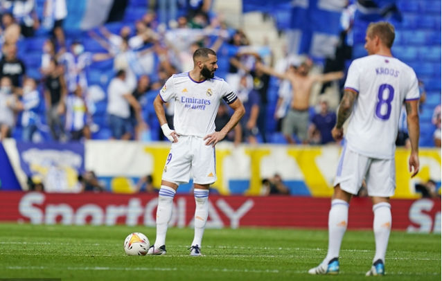 带着本泽马祝福回归,武磊防守获皇马锋霸认可,国足踢越南更有劲