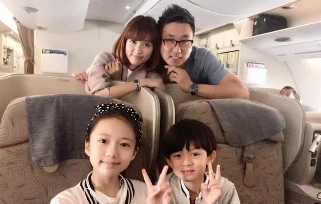 2度豪门梦碎,带一子一女改嫁<a href=