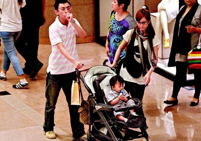 2度豪门梦碎,带一子一女改嫁<a href=