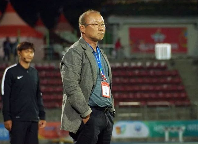 韩媒分析国足力压越南两大优势,李铁输球就下课,十场连败太丢人