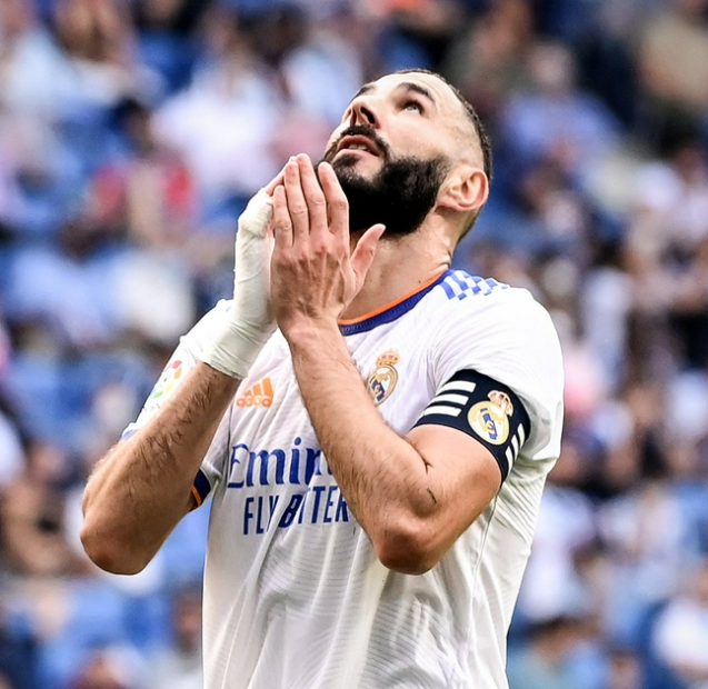 带着本泽马祝福回归,武磊防守获皇马锋霸认可,国足踢越南更有劲