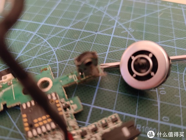 鼠标坏了不要扔 自己动手解决 ~骨伽700M修复记休闲区蓝鸢梦想 - Www.slyday.coM 鼠标坏了不要扔 自己动手解决 ~骨伽700M修复记休闲区蓝鸢梦想 - Www.slyday.coM