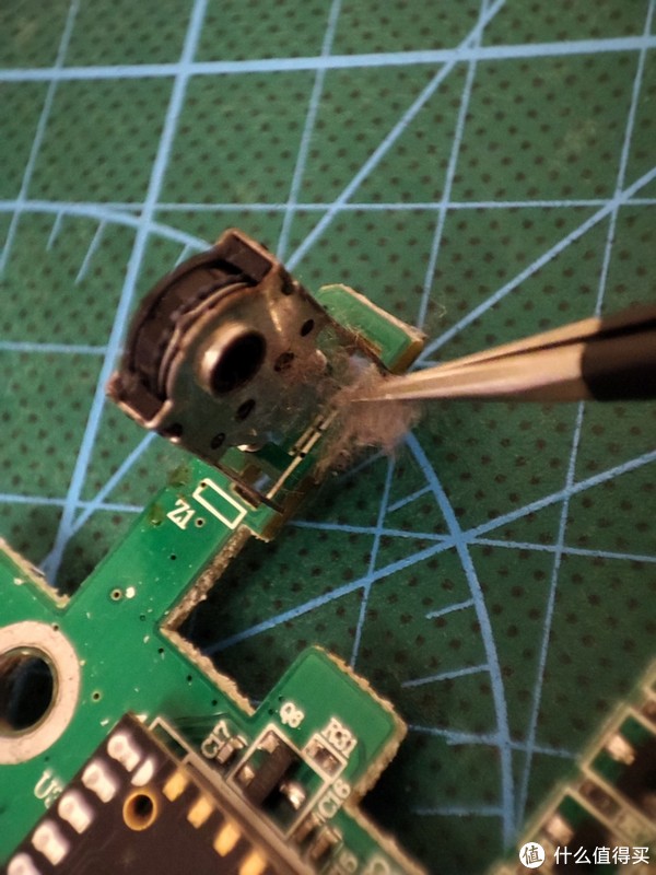 鼠标坏了不要扔 自己动手解决 ~骨伽700M修复记休闲区蓝鸢梦想 - Www.slyday.coM 鼠标坏了不要扔 自己动手解决 ~骨伽700M修复记休闲区蓝鸢梦想 - Www.slyday.coM