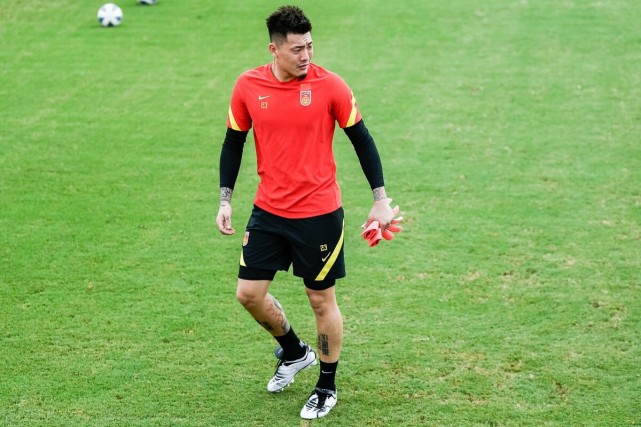 不利消息，国足晋级世界杯悬！范志毅一语成谶，李铁率队输越南？