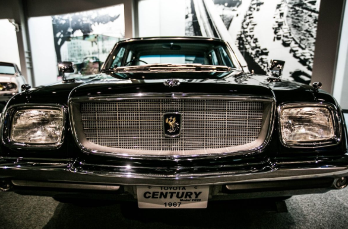 还认为雷克萨斯是丰田旗下的顶级豪车?那是因为你没见过它休闲区蓝鸢梦想 - Www.slyday.coM 还认为雷克萨斯是丰田旗下的顶级豪车?那是因为你没见过它休闲区蓝鸢梦想 - Www.slyday.coM