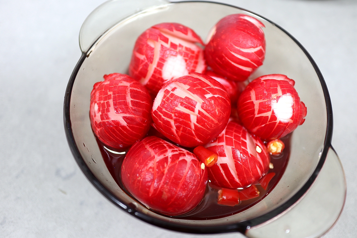 樱桃水萝卜简单一腌，脆爽开胃又多汁，一口一个酸甜微辣真解气