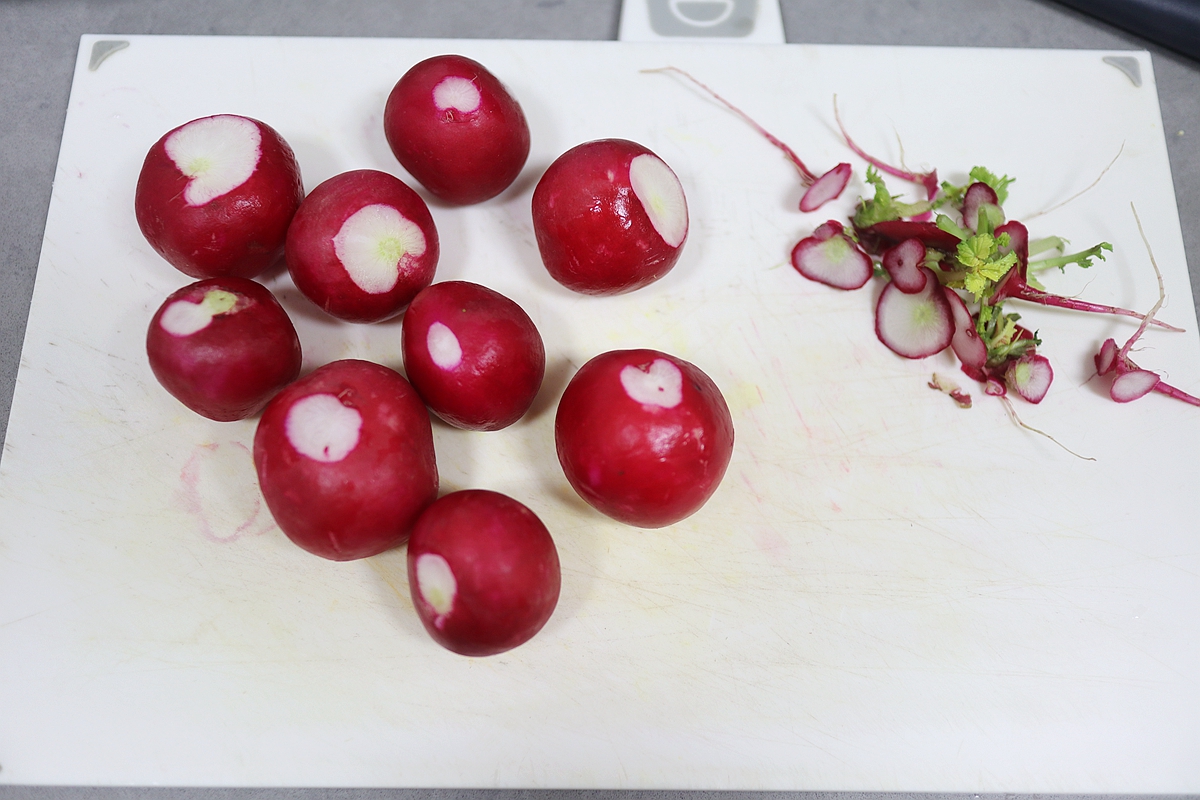 樱桃水萝卜简单一腌，脆爽开胃又多汁，一口一个酸甜微辣真解气