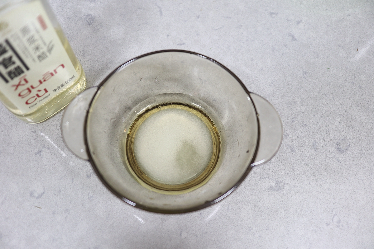 樱桃水萝卜简单一腌，脆爽开胃又多汁，一口一个酸甜微辣真解气