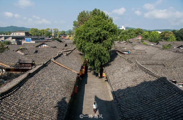 四川省唯一的风水名城,内有“阆中风水第一楼”,已经有一千多年休闲区蓝鸢梦想 - Www.slyday.coM 四川省唯一的风水名城,内有“阆中风水第一楼”,已经有一千多年休闲区蓝鸢梦想 - Www.slyday.coM