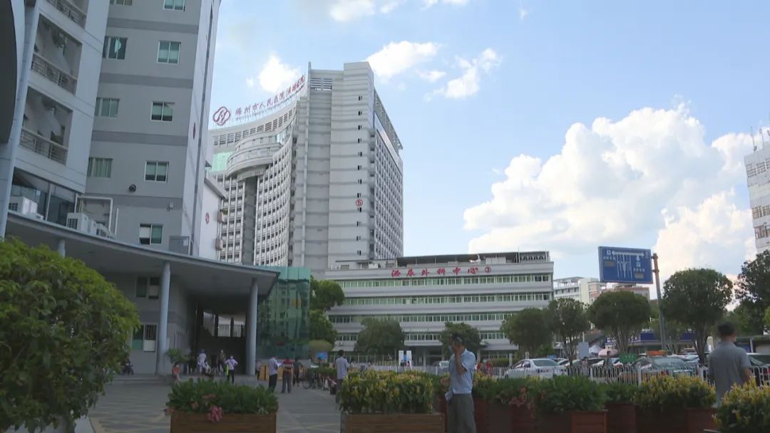 假期不吃早餐、暴饮暴食危害有多大?梅城一女孩诱发急病入院休闲区蓝鸢梦想 - Www.slyday.coM 假期不吃早餐、暴饮暴食危害有多大?梅城一女孩诱发急病入院休闲区蓝鸢梦想 - Www.slyday.coM