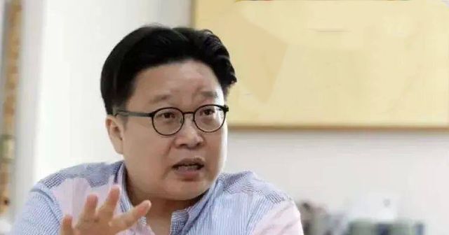 韩教授称吴京运动服抄袭《鱿鱼游戏》?网友：有这衣服时还没<a href=