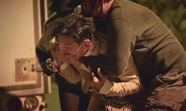 人质揍绑匪、绑架变儿戏!<a href=