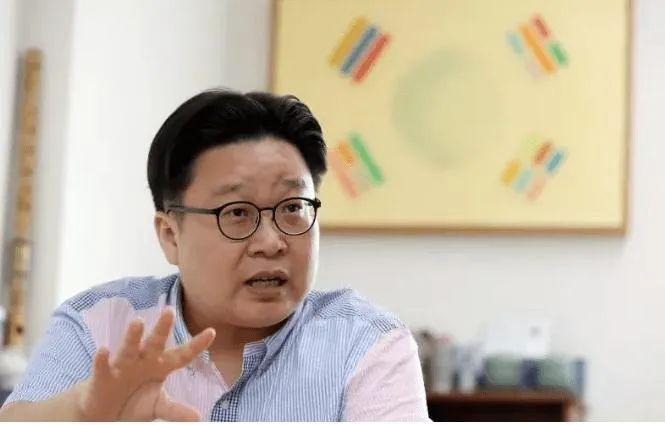 离谱！吴京外套被指抄袭韩剧，<a href=