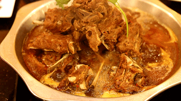 凭啥!没有一只羊能活着走出北京?休闲区蓝鸢梦想 - Www.slyday.coM 凭啥!没有一只羊能活着走出北京?休闲区蓝鸢梦想 - Www.slyday.coM