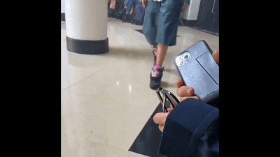 蟑螂侠必上脚!Lanvin浪凡 x 蝙蝠侠联名"面包鞋"曝光,确认发售!休闲区蓝鸢梦想 - Www.slyday.coM 蟑螂侠必上脚!Lanvin浪凡 x 蝙蝠侠联名"面包鞋"曝光,确认发售!休闲区蓝鸢梦想 - Www.slyday.coM