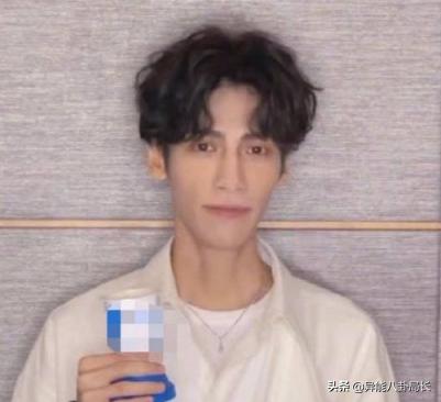 TFBOYS合体?迪玛希回归?THE9解散?罗云熙强壮?休闲区蓝鸢梦想 - Www.slyday.coM TFBOYS合体?迪玛希回归?THE9解散?罗云熙强壮?休闲区蓝鸢梦想 - Www.slyday.coM