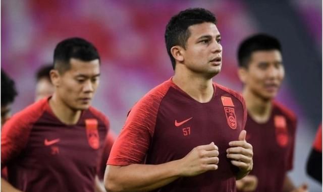 越南名宿:中国队比预想中还要弱,他们恐怕已经沦为亚洲四流球队