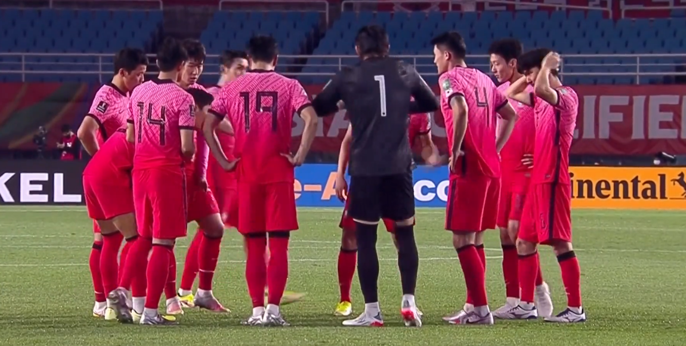 2-1！孙兴慜89分钟绝杀，<a href=