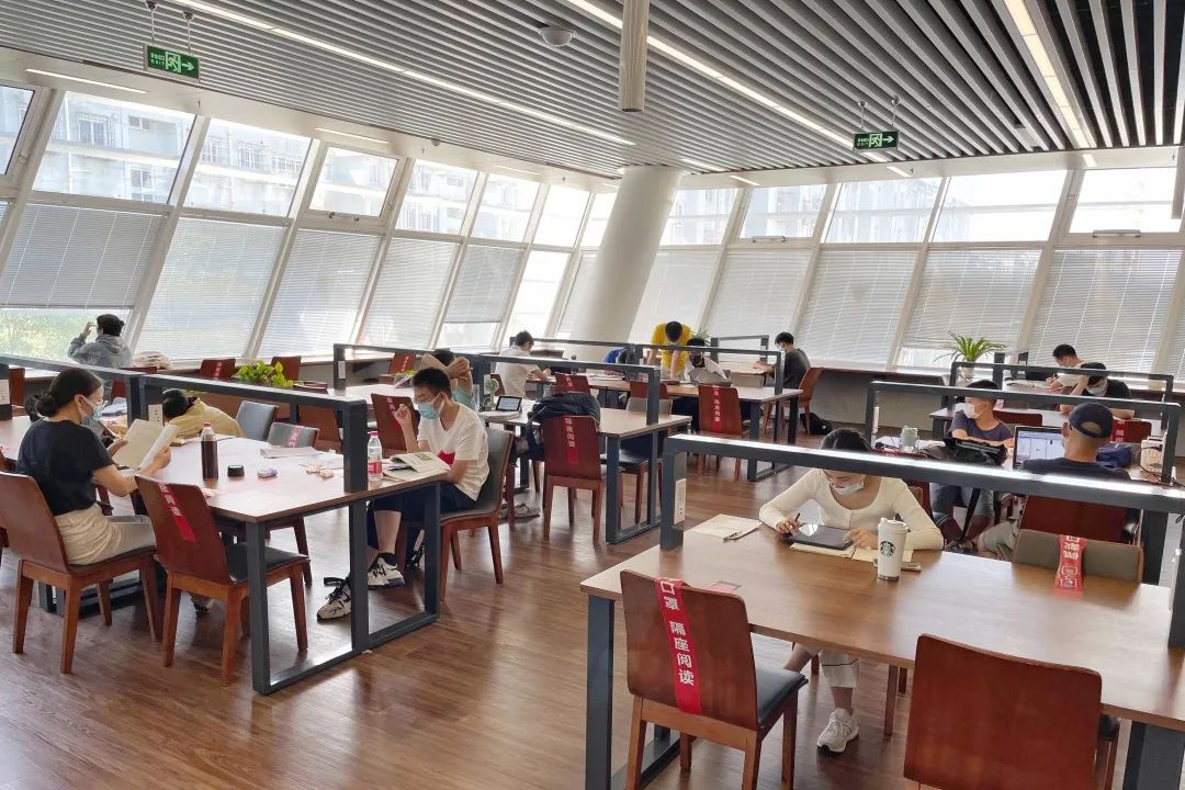 这里有你的国庆吗?休闲区蓝鸢梦想 - Www.slyday.coM 这里有你的国庆吗?休闲区蓝鸢梦想 - Www.slyday.coM