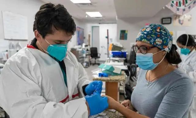 全球日增确诊超45万例,累计逾2.3亿例!美国今年新冠死亡人数已超去年总和休闲区蓝鸢梦想 - Www.slyday.coM 全球日增确诊超45万例,累计逾2.3亿例!美国今年新冠死亡人数已超去年总和休闲区蓝鸢梦想 - Www.slyday.coM