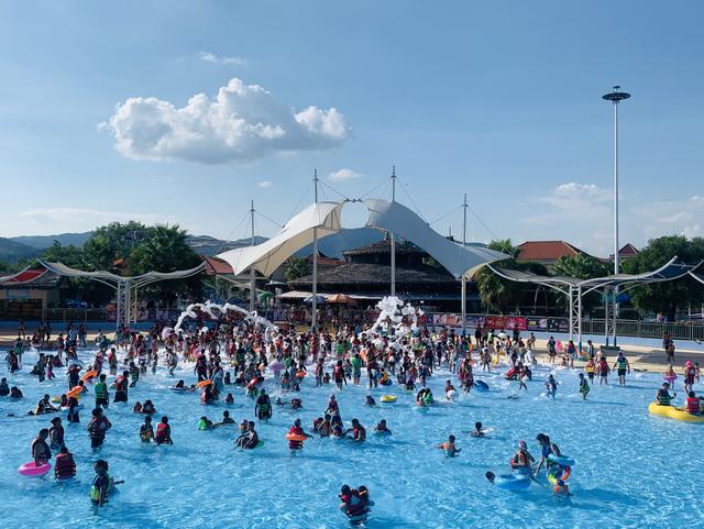 假期最后一天去哪玩?别纠结,赣州这些地方走起!休闲区蓝鸢梦想 - Www.slyday.coM 假期最后一天去哪玩?别纠结,赣州这些地方走起!休闲区蓝鸢梦想 - Www.slyday.coM