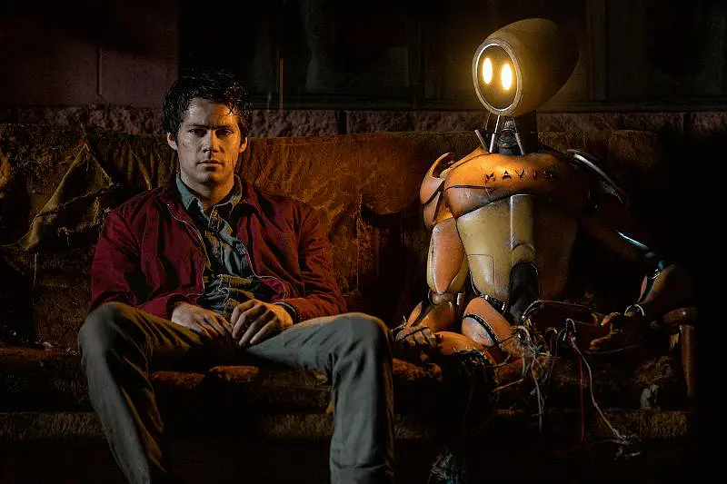 最让人惊喜的怪物电影,杂糅了灾难片、怪兽片、青春片的各种元素