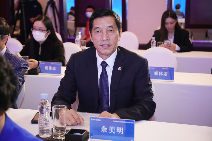 阳信企业家余美明应邀参加全国政协纪念“辛亥革命”110周年座谈会休闲区蓝鸢梦想 - Www.slyday.coM 阳信企业家余美明应邀参加全国政协纪念“辛亥革命”110周年座谈会休闲区蓝鸢梦想 - Www.slyday.coM