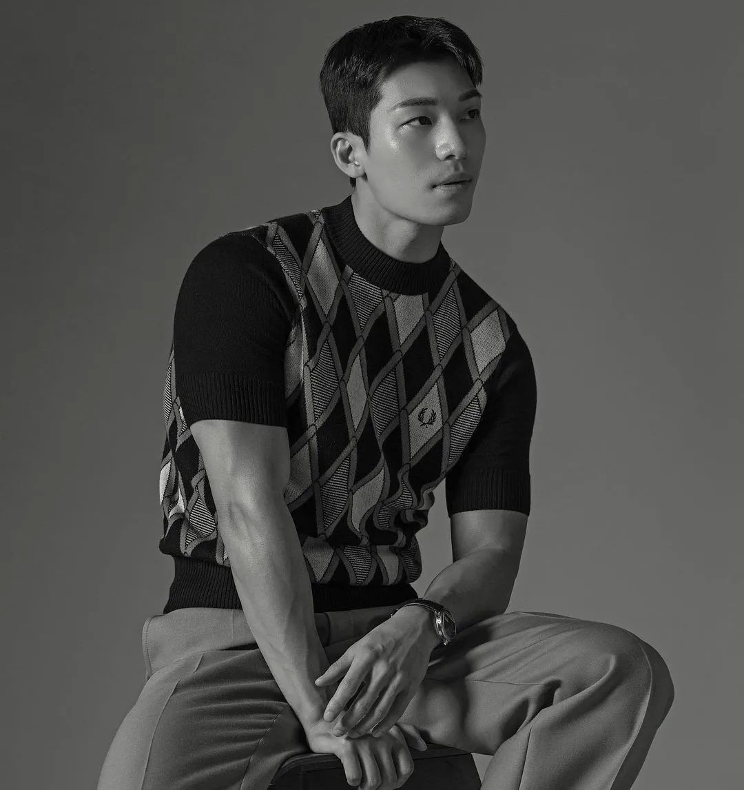 《鱿鱼游戏》让他迷倒无数少女!这样的男友风穿搭你可吗?休闲区蓝鸢梦想 - Www.slyday.coM 《鱿鱼游戏》让他迷倒无数少女!这样的男友风穿搭你可吗?休闲区蓝鸢梦想 - Www.slyday.coM