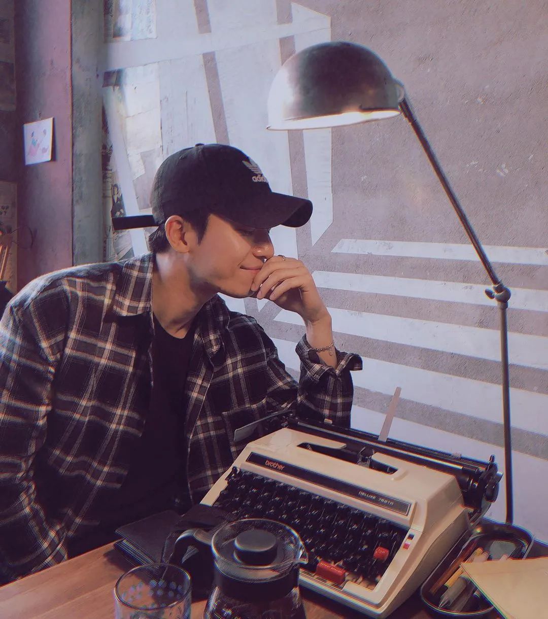 《鱿鱼游戏》让他迷倒无数少女!这样的男友风穿搭你可吗?休闲区蓝鸢梦想 - Www.slyday.coM 《鱿鱼游戏》让他迷倒无数少女!这样的男友风穿搭你可吗?休闲区蓝鸢梦想 - Www.slyday.coM