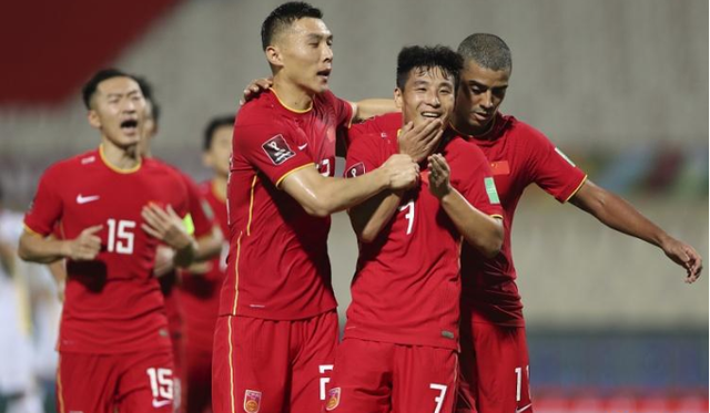 专家：中国男足战胜越南不足喜，别指望这群千万富翁能杀入世界杯