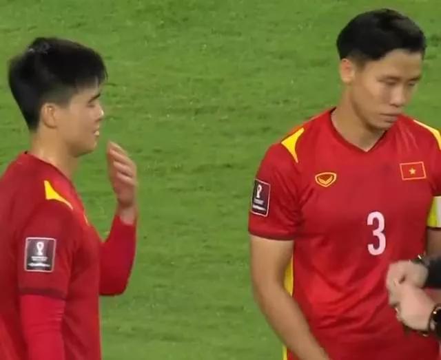 国足3比2战胜越南，有人怀疑是国足花钱收买越南踢假球，你咋看？