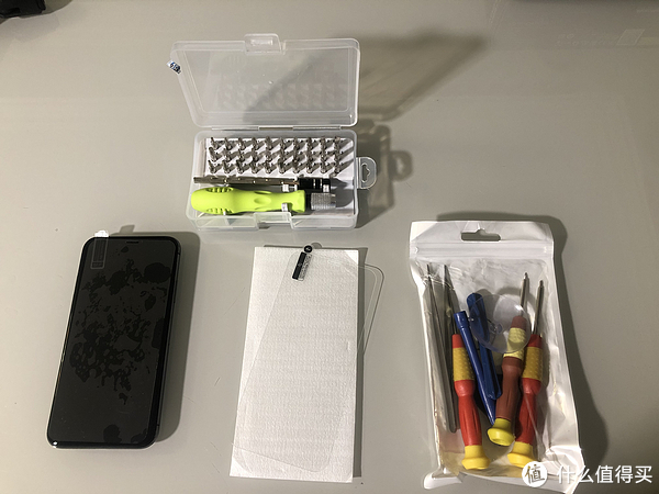 手机屏幕为啥会漏液?坏了需要去维修店吗?个人换屏经验分享~休闲区蓝鸢梦想 - Www.slyday.coM 手机屏幕为啥会漏液?坏了需要去维修店吗?个人换屏经验分享~休闲区蓝鸢梦想 - Www.slyday.coM