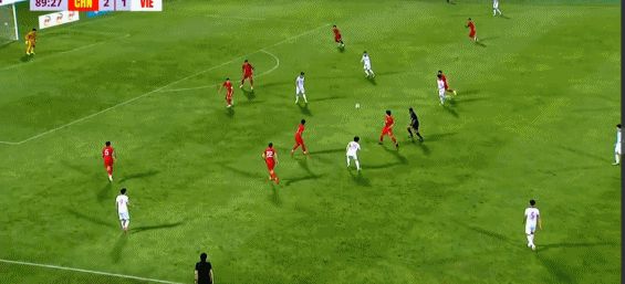 国足这回战胜越南还应该感谢一人,有些球迷真应该道歉了