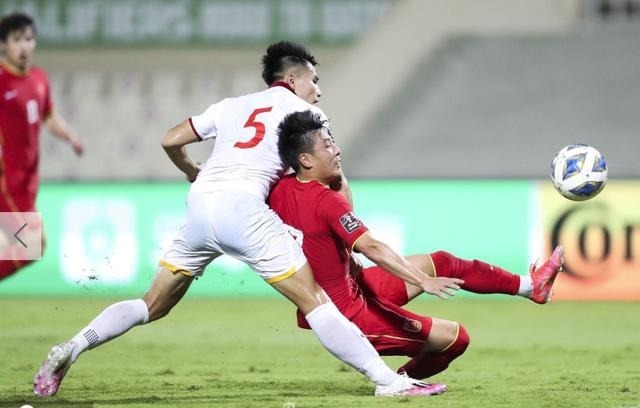 对阵越南的比赛,国足绝杀球到底是谁打进的?如今终于有了结论