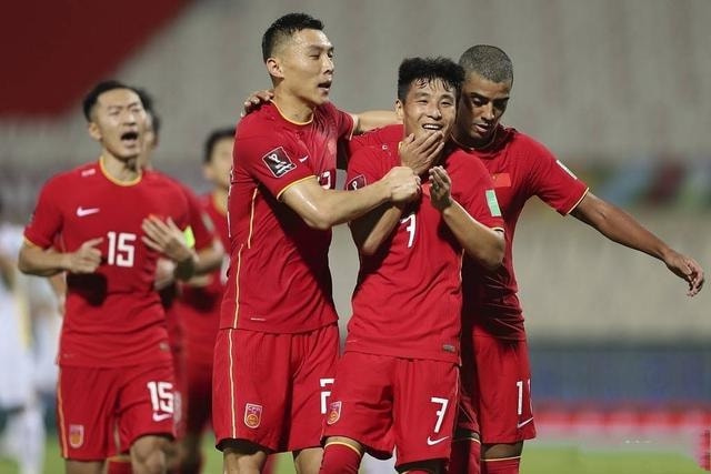 世界杯预选赛国足临近终场绝杀越南队，你怎么评价？
