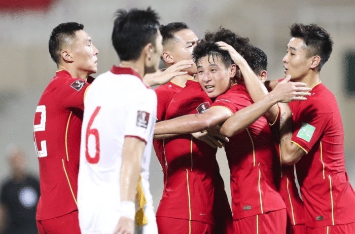 对阵越南的比赛,国足绝杀球到底是谁打进的?如今终于有了结论