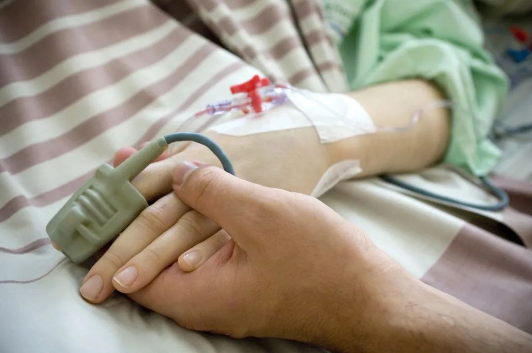 浙江女子突然胸闷气急,高烧咳嗽,路都走不了…医生一查:跟看别人杀鸭子有关!休闲区蓝鸢梦想 - Www.slyday.coM 浙江女子突然胸闷气急,高烧咳嗽,路都走不了…医生一查:跟看别人杀鸭子有关!休闲区蓝鸢梦想 - Www.slyday.coM