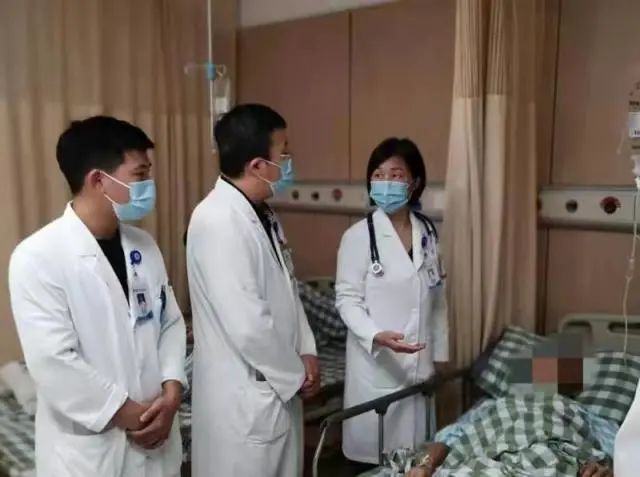 浙江女子突然全身乏力,高烧胸闷,路都走不了…医生一查:跟看别人杀鸭子有关!休闲区蓝鸢梦想 - Www.slyday.coM 浙江女子突然全身乏力,高烧胸闷,路都走不了…医生一查:跟看别人杀鸭子有关!休闲区蓝鸢梦想 - Www.slyday.coM