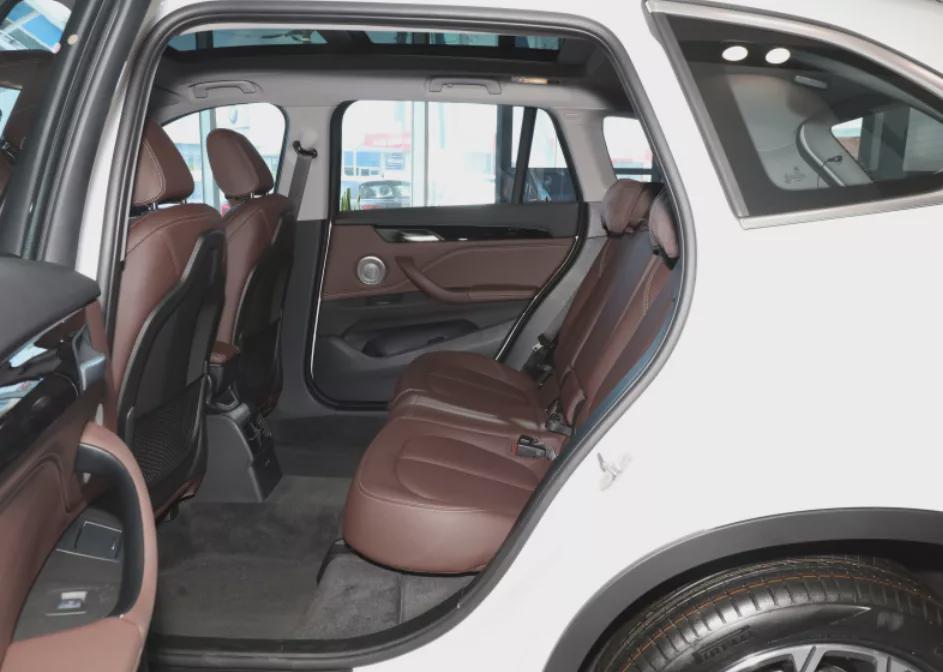 深度解析:领克09真是XC90的换壳车吗?27万起售贵了还是超值?