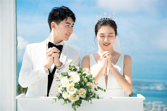 三亚婚纱影楼排行_婚嫁资讯三亚旅拍外景婚纱照选择哪家好