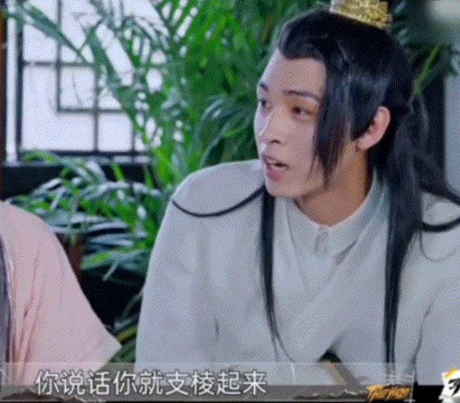 关晓彤当团宠，李易峰化身梗王，这档综艺绝了！