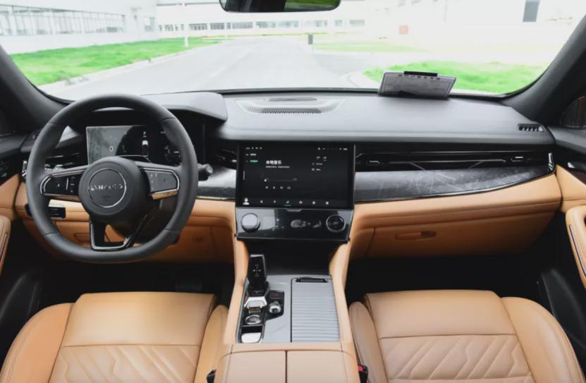 深度解析:领克09真是XC90的换壳车吗?27万起售贵了还是超值?