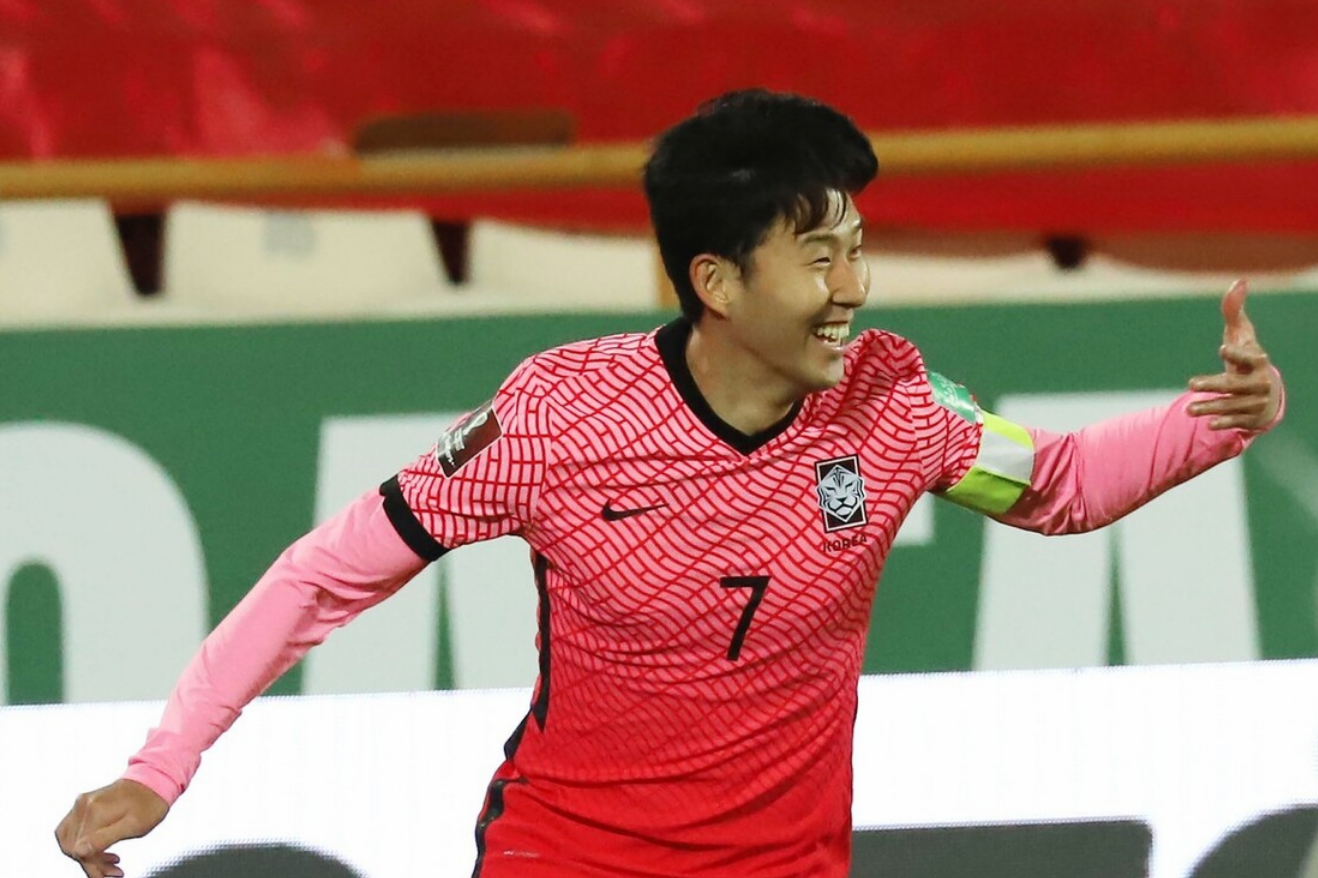 一场1-1让伊朗保住小组第1，<a href=