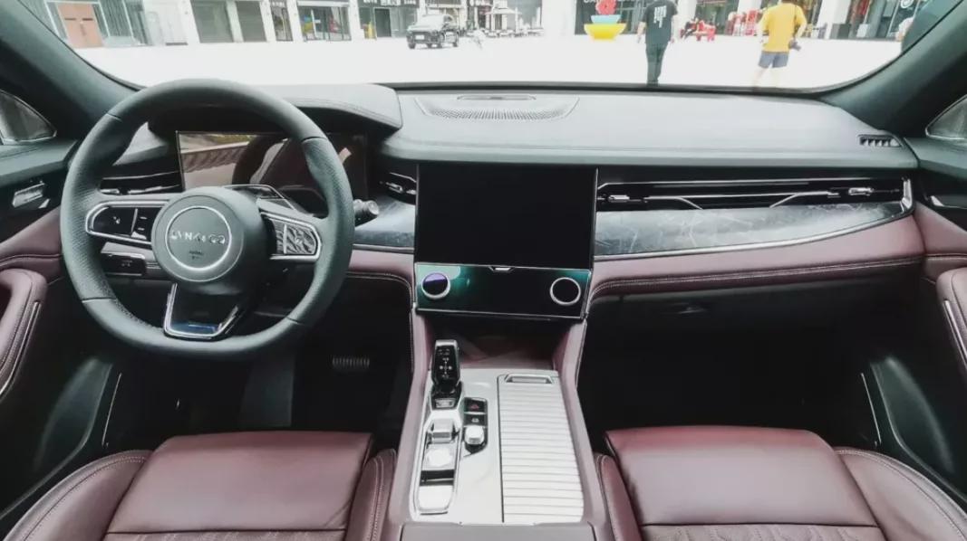 深度解析:领克09真是XC90的换壳车吗?27万起售贵了还是超值?