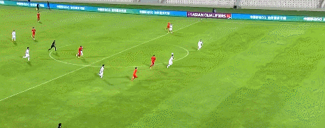 1-0！孙兴慜大爆发，奔袭50米+单刀破门，<a href=