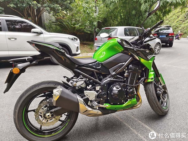 2021款z900配色,21款z900配色 一抹骚绿--2021款川崎z900提车2月纪念