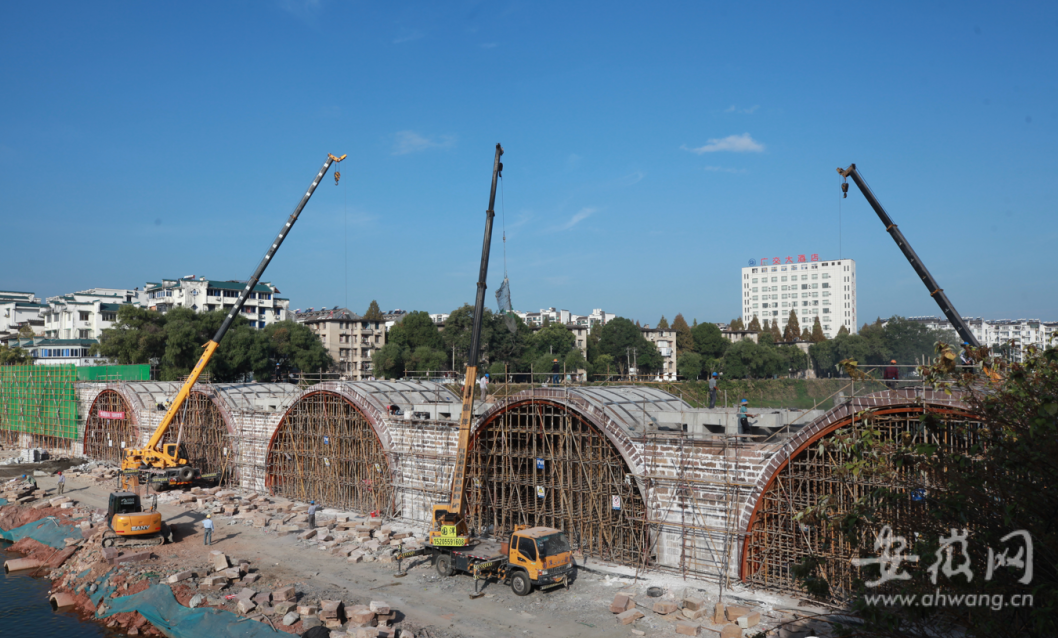 已致13人遇难,仍有1人失联!河北通勤班车坠河事故最新进展!休闲区蓝鸢梦想 - Www.slyday.coM 已致13人遇难,仍有1人失联!河北通勤班车坠河事故最新进展!休闲区蓝鸢梦想 - Www.slyday.coM