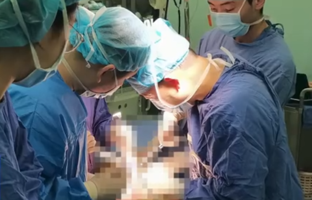 致敬!出生2天的婴儿,成器官捐献者休闲区蓝鸢梦想 - Www.slyday.coM 致敬!出生2天的婴儿,成器官捐献者休闲区蓝鸢梦想 - Www.slyday.coM