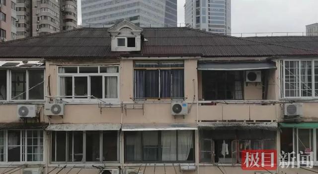 疑似被装行李箱抛尸女子系海归,嫌疑人和她住相邻楼栋休闲区蓝鸢梦想 - Www.slyday.coM 疑似被装行李箱抛尸女子系海归,嫌疑人和她住相邻楼栋休闲区蓝鸢梦想 - Www.slyday.coM